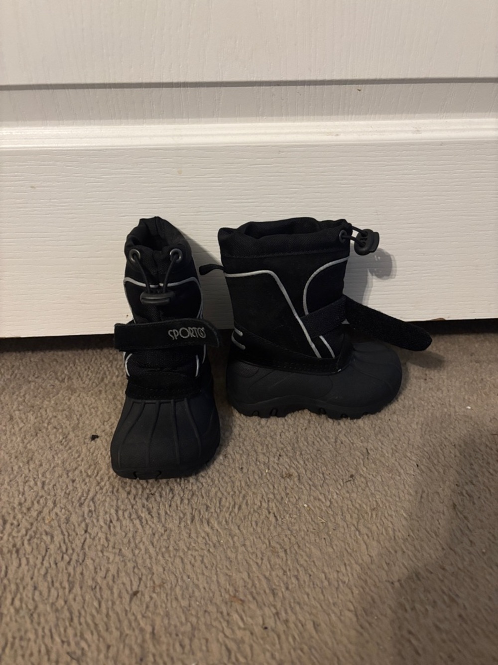 Sporto Black Kids Waterproof Winter Boots with Reflective Piping